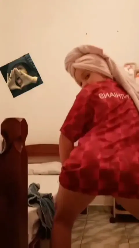 5_6204134637652936445